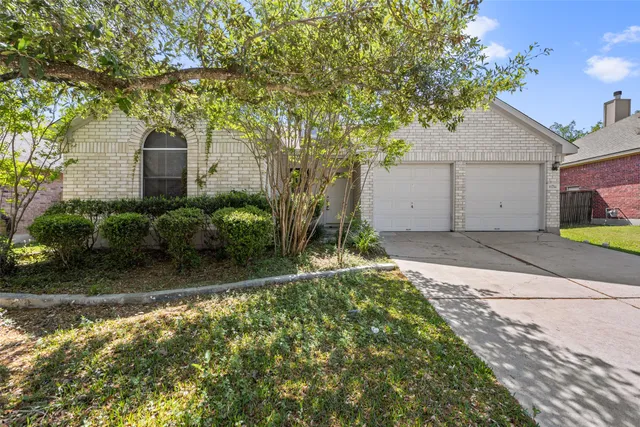 $1,950 | 11214 Amaranth Lane, Austin, TX 78754