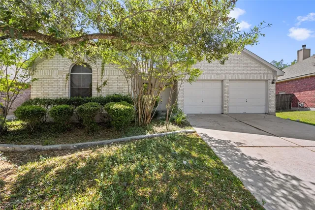$2,000 | 11214 Amaranth Lane, Austin, TX 78754