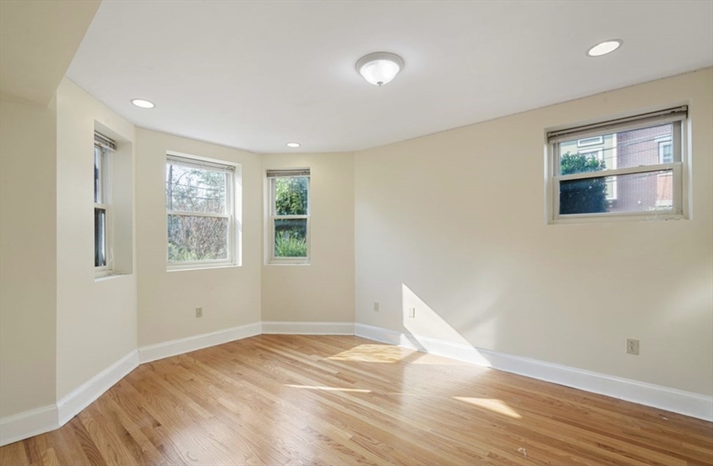 85 Fort Avenue, Unit 1 Boston, MA 02119 - Photo 13 of 20