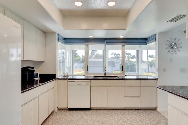 145 Del Monte Road Sebastian, FL 32958 - Photo 14 of 36 Gallery Image 14