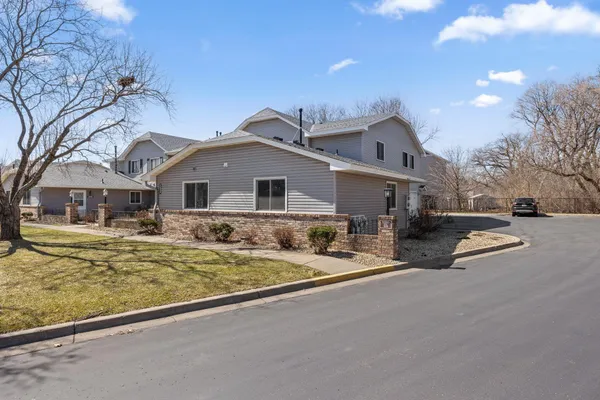 $189,000 | 11332 Ibis Street Northwest, Coon Rapids, MN 55433