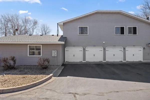 $189,000 | 11332 Ibis Street Northwest, Coon Rapids, MN 55433