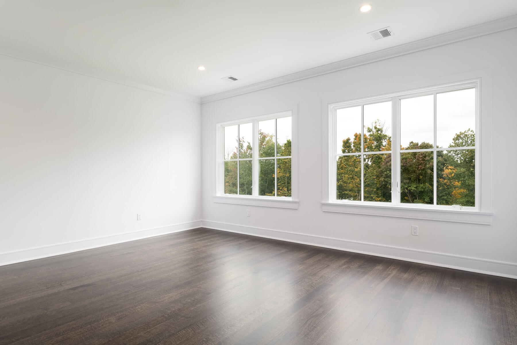99 Turtle Back Road South New Canaan, CT 06840 - Photo 21 of 34 Bed 2
