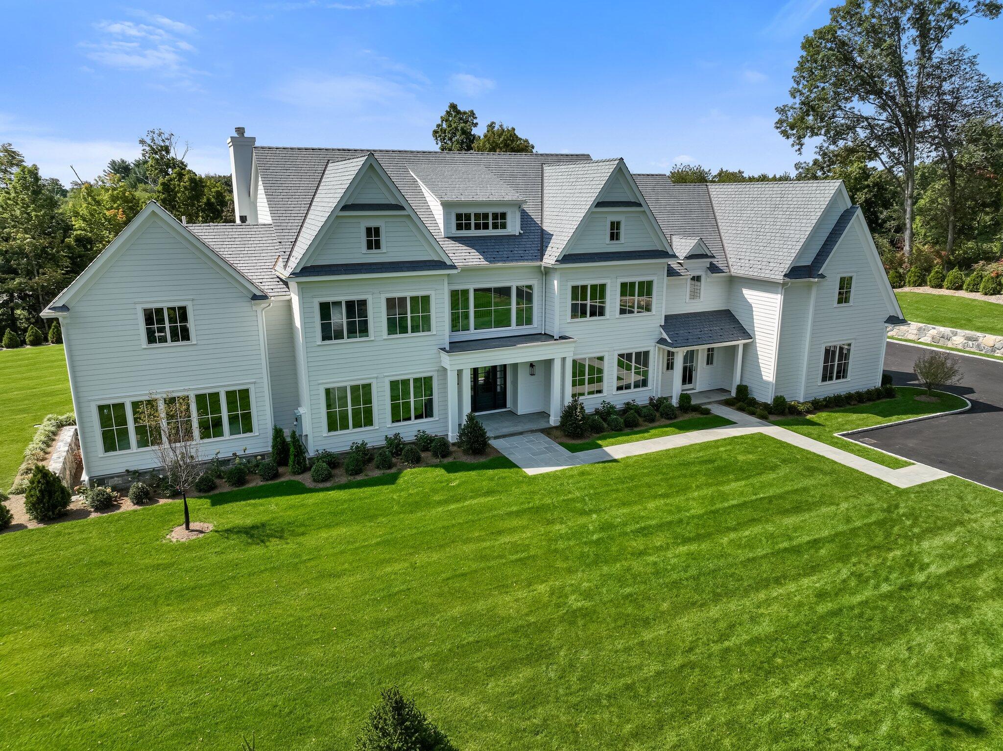 99 Turtle Back Road South New Canaan, CT 06840 - Photo 34 of 34 Exterior Front
