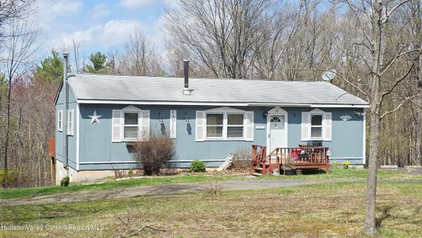 $299,000 | 75 Nunzio Lane, Cornwallville, NY 12418