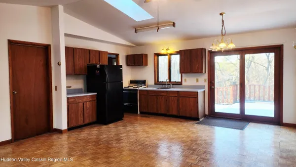 $299,000 | 75 Nunzio Lane, Cornwallville, NY 12418