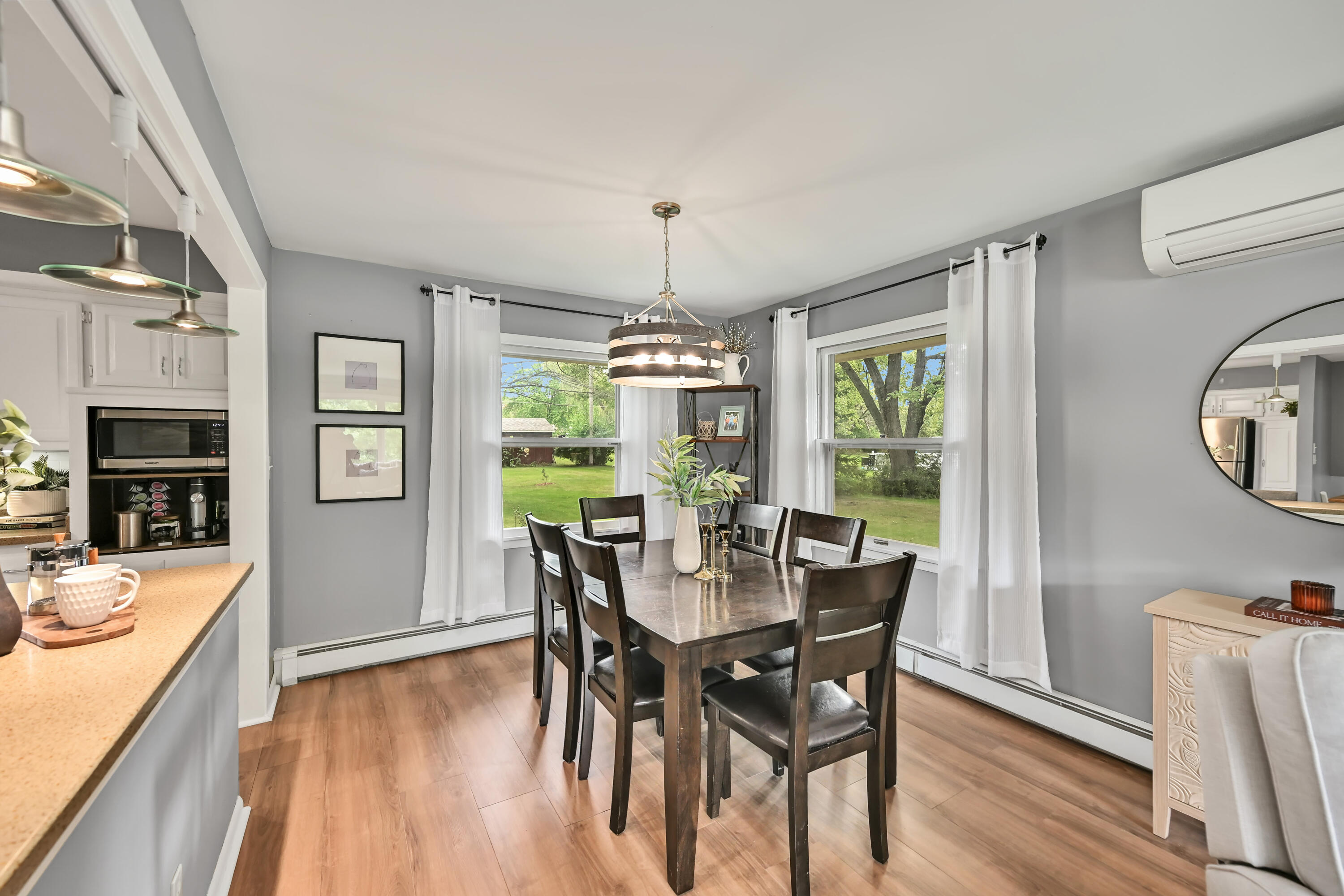 11938 North Ridgeway Avenue Mequon, WI 53097 - Photo 9 of 32 Dedicated Dining Area