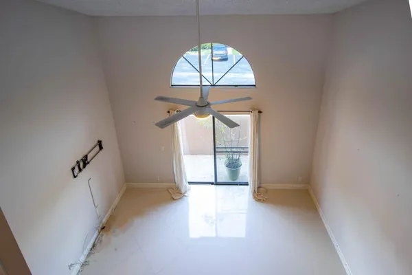 $3,000 | 2358 Northwest 37th Avenue, Coconut Creek, FL 33066