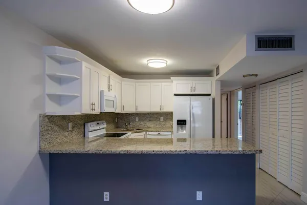 $3,000 | 2358 Northwest 37th Avenue, Coconut Creek, FL 33066