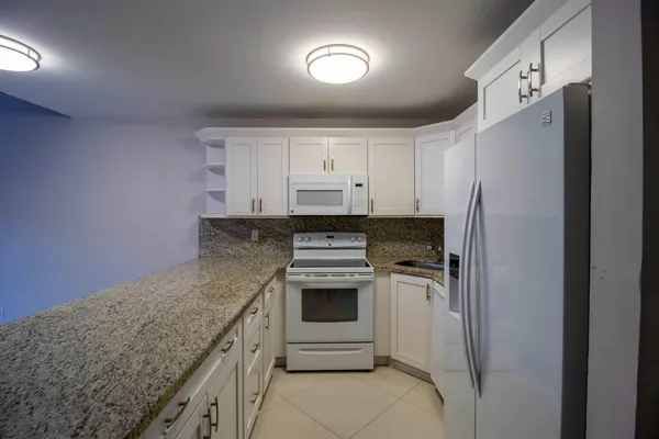 $3,000 | 2358 Northwest 37th Avenue, Coconut Creek, FL 33066