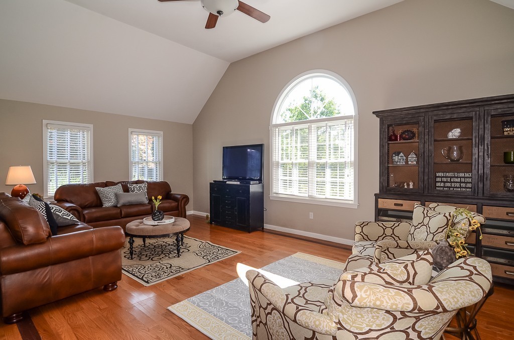 36 Annetta Road Ashland, MA 01721 - Photo 8 of 23 Gallery Image 8