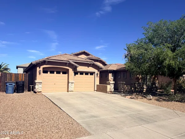 $2,350 | 3094 South Martingale Road, Gilbert, AZ 85295