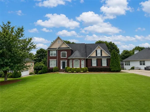 $679,000 | 4010 Magnolia Leaf Lane, Suwanee, GA 30024