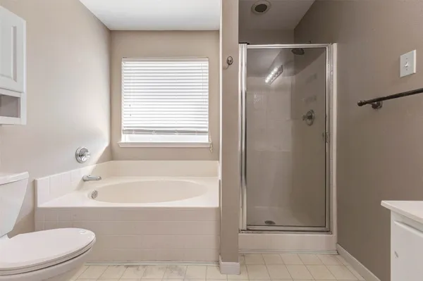 $2,200 | 3114 Maryfield Lane, Pearland, TX 77581