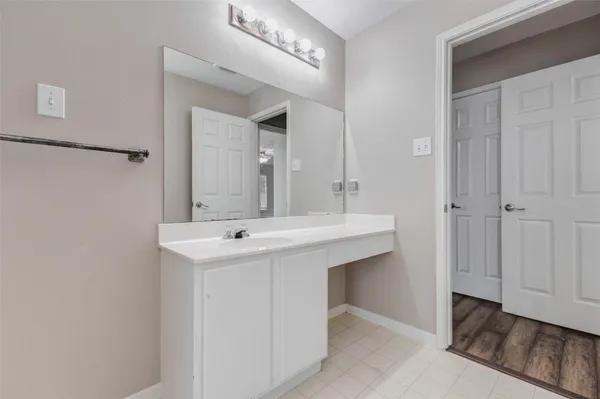 $2,200 | 3114 Maryfield Lane, Pearland, TX 77581