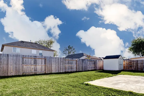 $2,200 | 3114 Maryfield Lane, Pearland, TX 77581