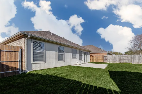 $2,200 | 3114 Maryfield Lane, Pearland, TX 77581