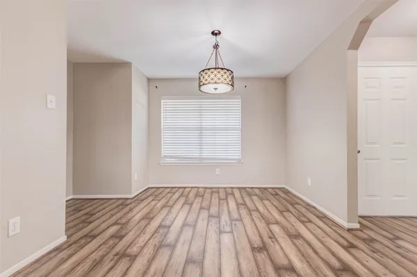 $2,200 | 3114 Maryfield Lane, Pearland, TX 77581