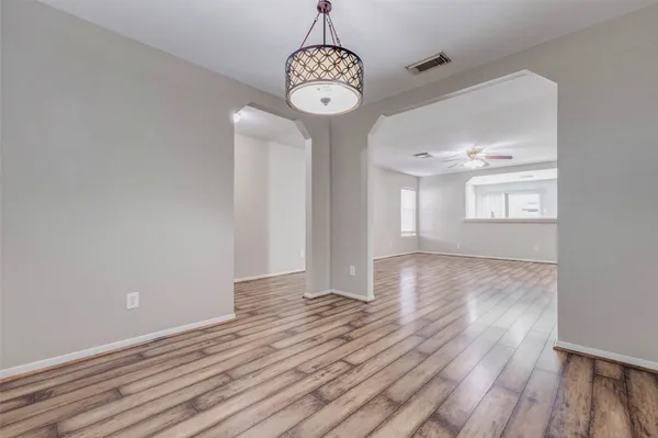 $2,200 | 3114 Maryfield Lane, Pearland, TX 77581