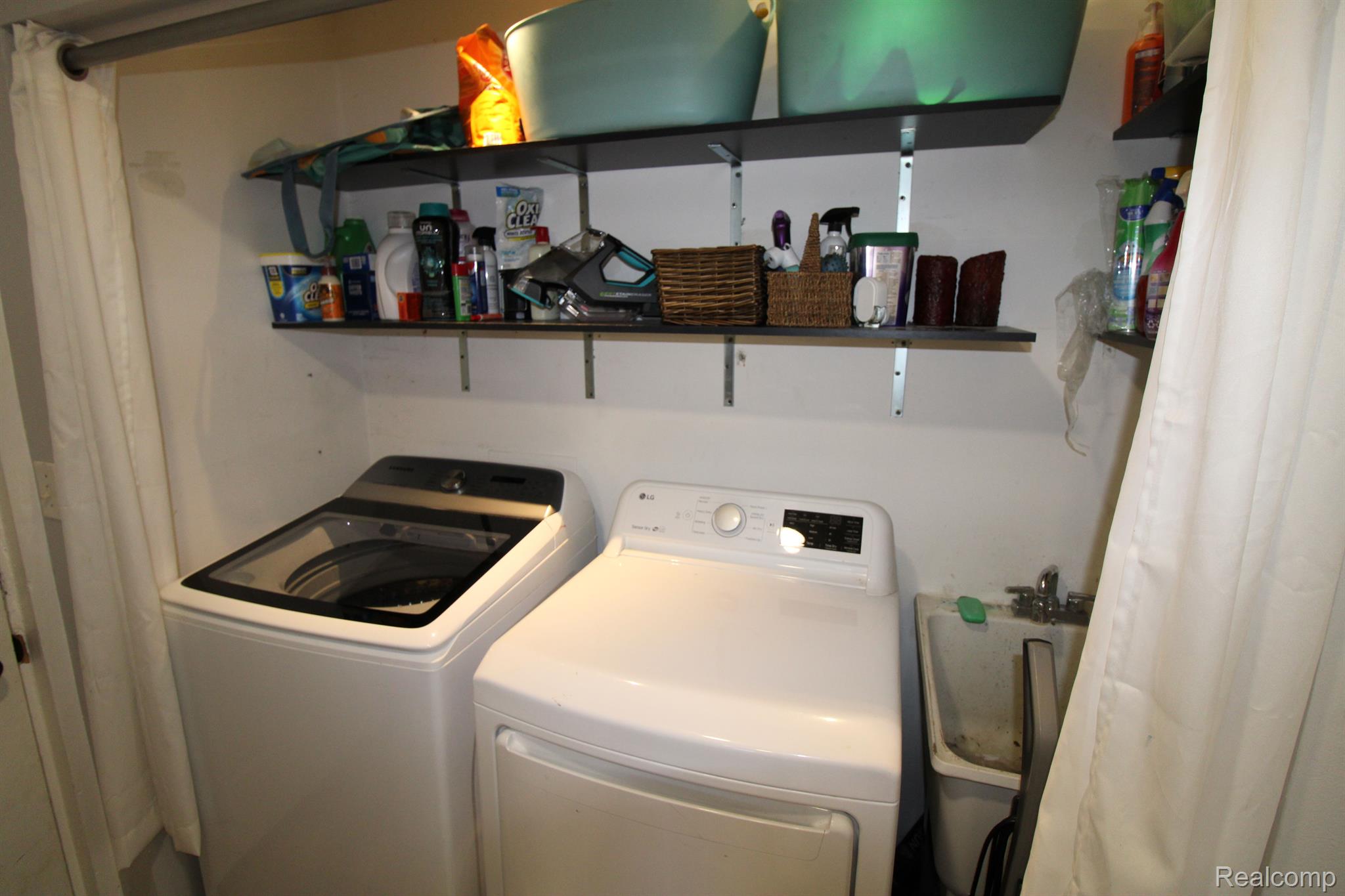 463 Joslyn Road Lake Orion, MI 48362 - Photo 53 of 93 Gallery Image 53