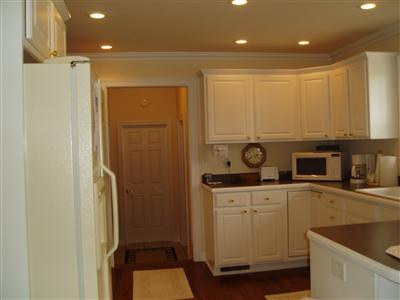 3495 Huntertown Road Versailles, KY 40383 - Photo 8 of 20 New Cabinets and All Appliances Remain.