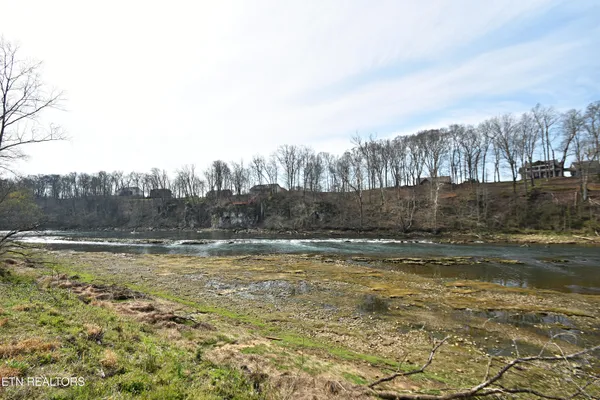 $9,850,000 | 747 Stone Road, Blaine, TN 37709
