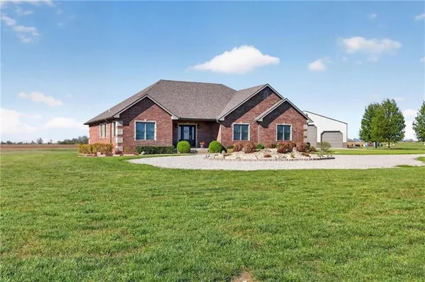 $720,000 | 644 West 47th Highway, Girard, KS 66743