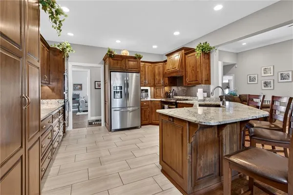 $720,000 | 644 West 47th Highway, Girard, KS 66743