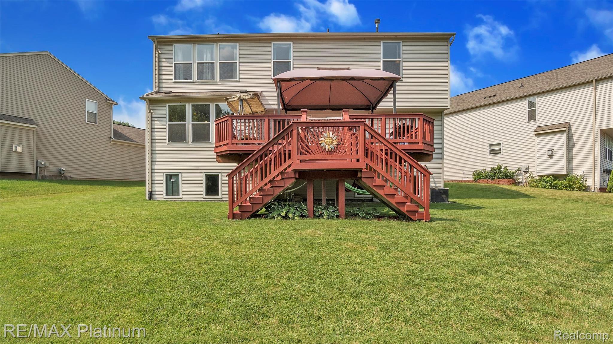 919 Deer Valley Road Holly, MI 48442 - Photo 24 of 36 Rear view