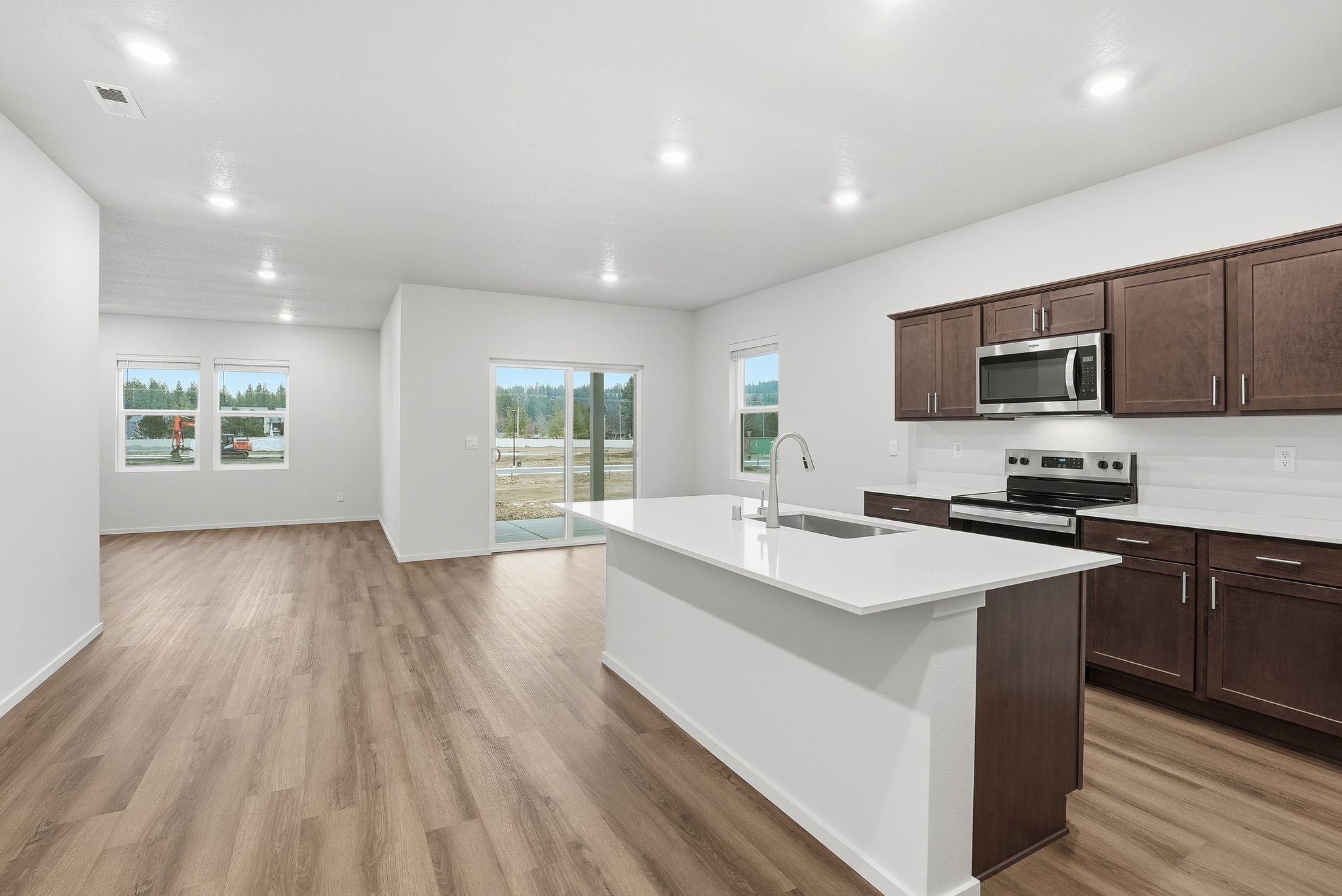 3544 South Clinton Road Spokane, WA 99206 - Photo 3 of 25 Gallery Image 3