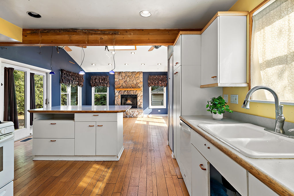 2220 Scott Road Northbrook, IL 60062 - Photo 7 of 22 Gallery Image 7