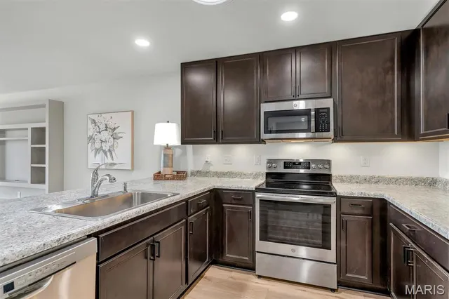 $279,900 | 2179 Windswept Farms Drive, Eureka, MO 63025