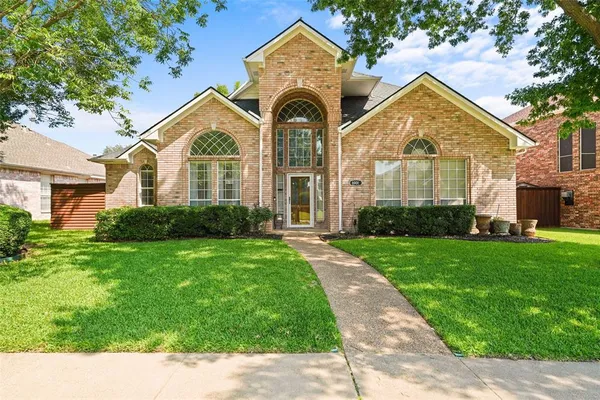 $399,000 | 8901 Lakepointe Avenue, Rowlett, TX 75088
