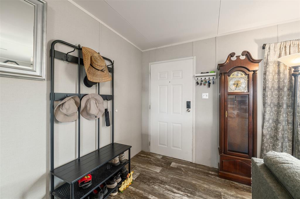 141 Kid Road Boyd, TX 76023 - Photo 8 of 40