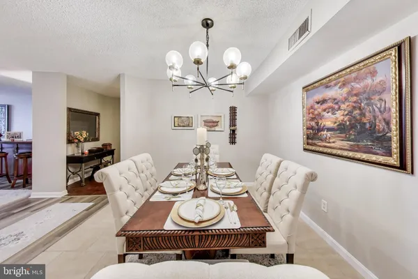 $3,550 | 1101 South Arlington Ridge Road, Unit 305, Arlington, VA 22202