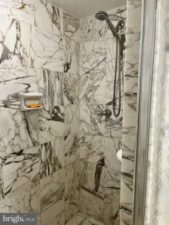 $3,550 | 1101 South Arlington Ridge Road, Unit 305, Arlington, VA 22202