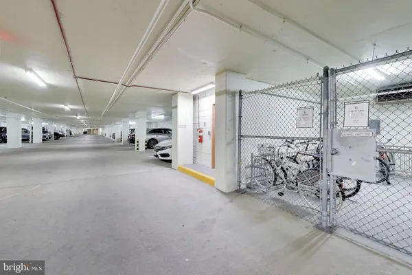 $3,550 | 1101 South Arlington Ridge Road, Unit 305, Arlington, VA 22202