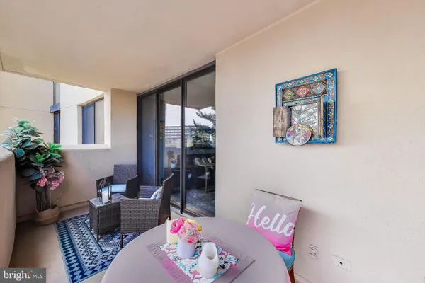 $3,550 | 1101 South Arlington Ridge Road, Unit 305, Arlington, VA 22202