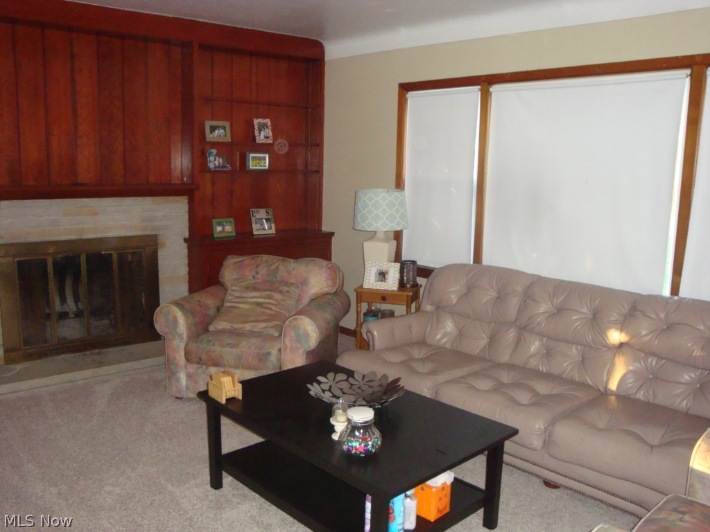 462 Miner Road Highland Heights, OH 44143 - Photo 5 of 23 LIVING ROOM DIFFERENT VIEW