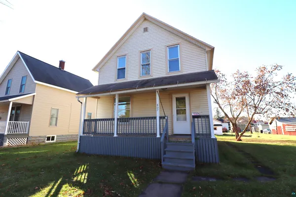 $141,200 | 807 5th Avenue East, Ashland, WI 54806