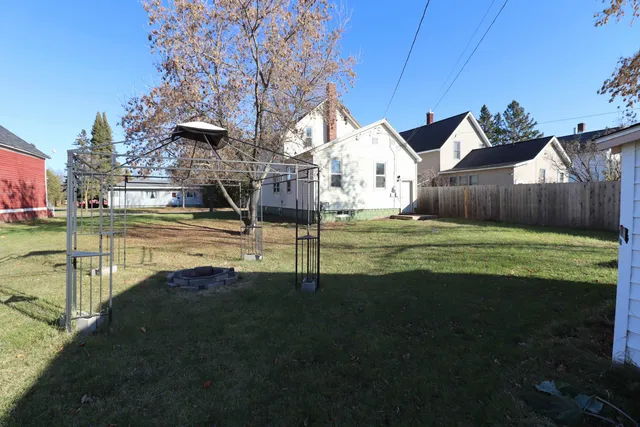 $149,900 | 807 5th Avenue East, Ashland, WI 54806