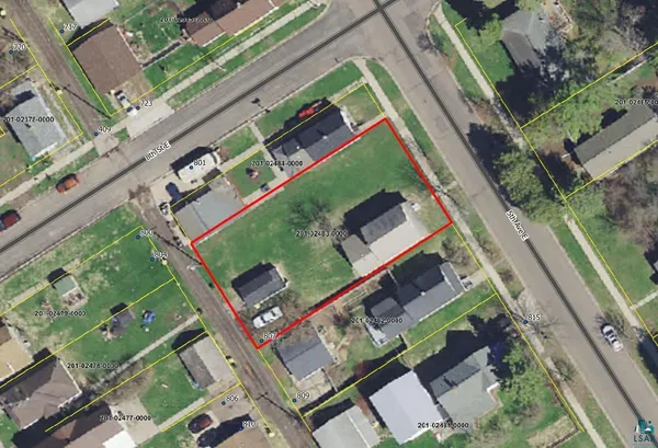 $141,200 | 807 5th Avenue East, Ashland, WI 54806