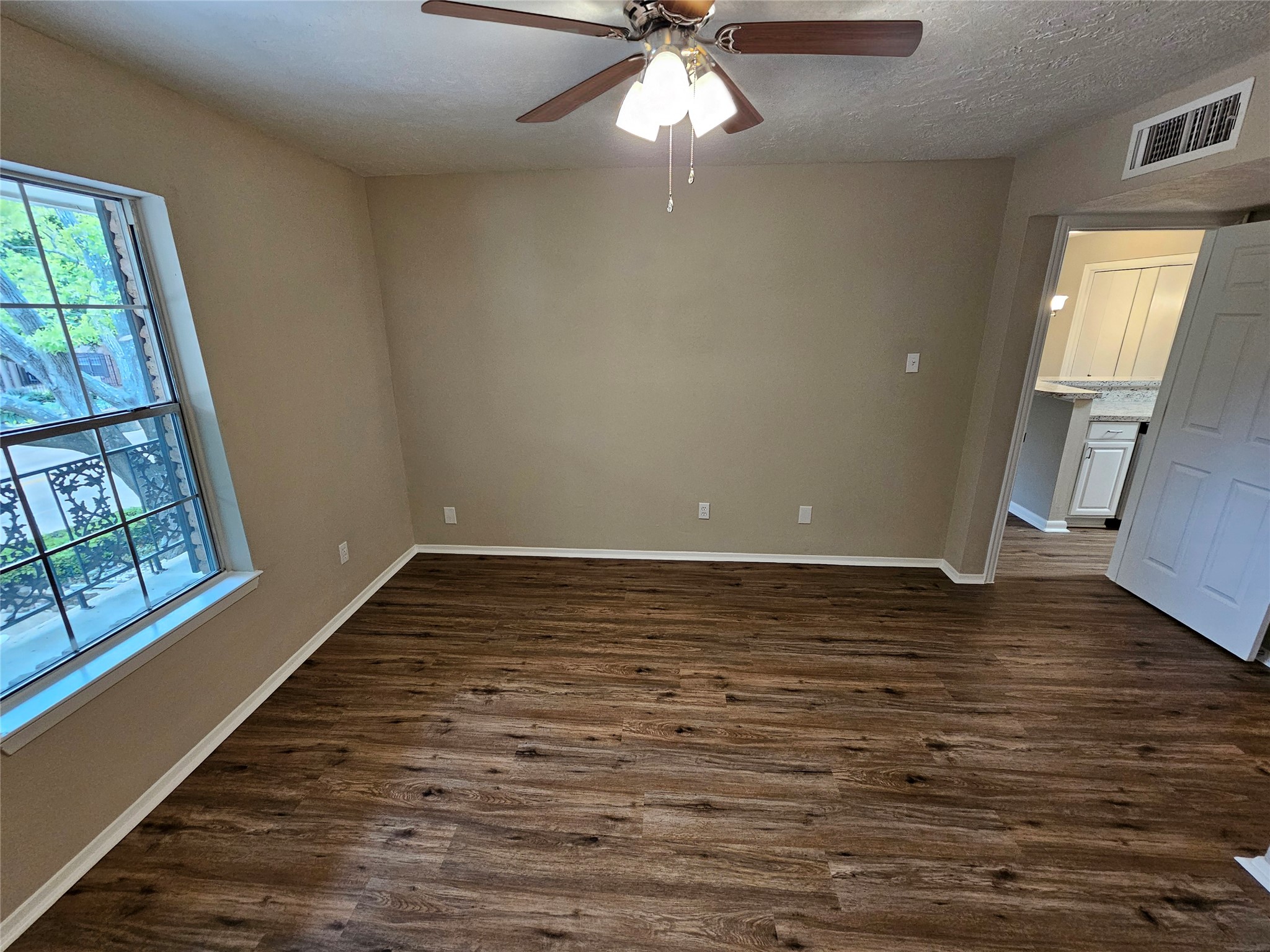 3224 Timmons Lane, Unit 128 Houston, TX 77027 - Photo 27 of 34