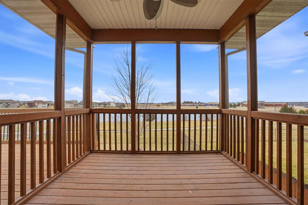 210 South Park Ridge Road North Liberty, IA 52317 - Photo 3 of 36 Gallery Image 3