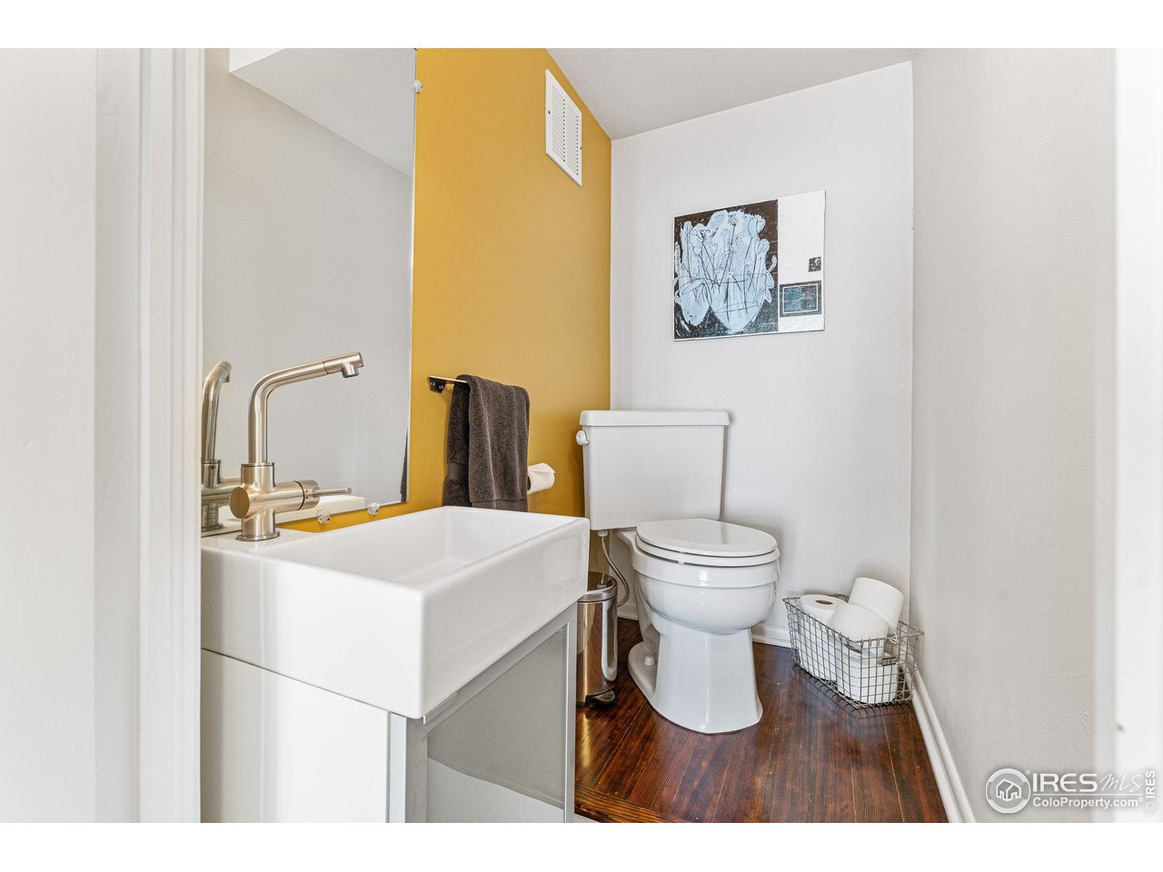 320 15th Street Boulder, CO 80302 - Photo 27 of 39 Second bathroom