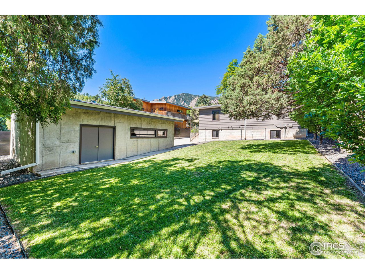 320 15th Street Boulder, CO 80302 - Photo 35 of 39 Flat backyard off detached garage