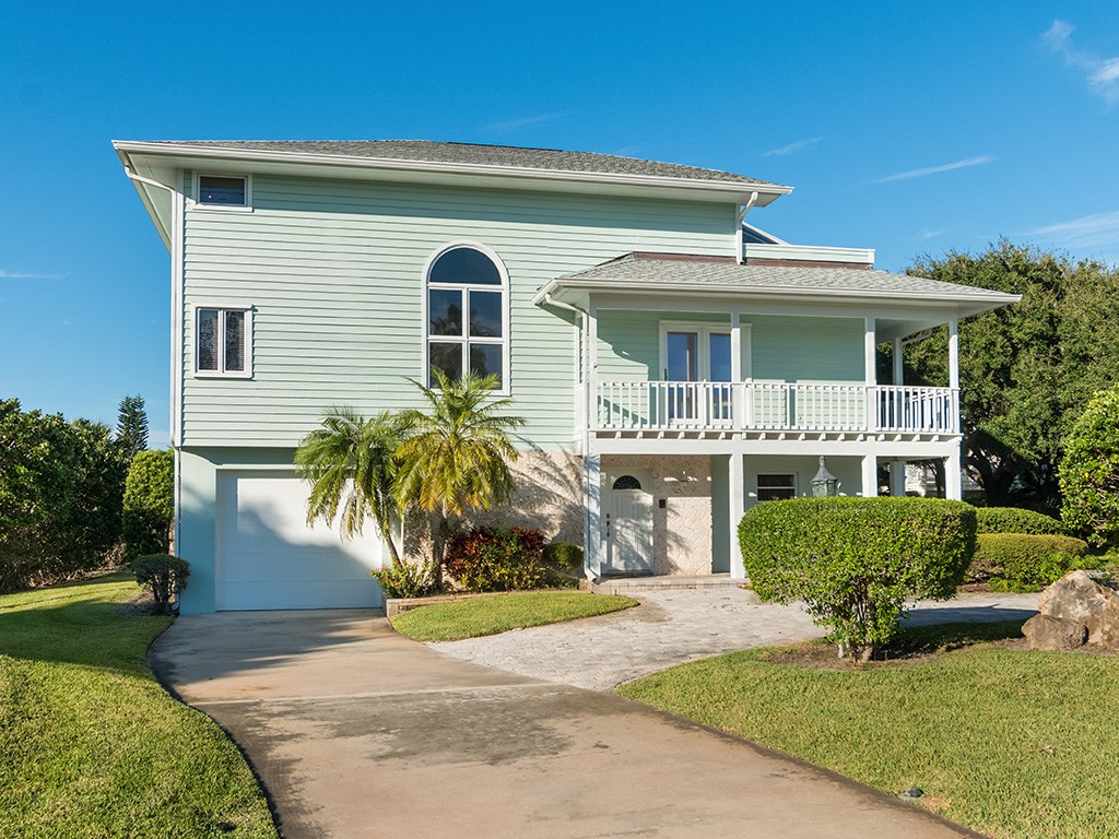 725 Conn Way Vero Beach, FL 32963 - Photo 2 of 35