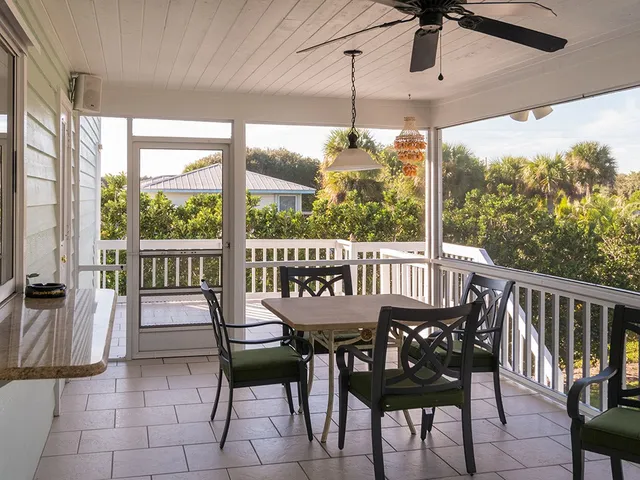 $10,000 | 725 Conn Way, Vero Beach, FL 32963