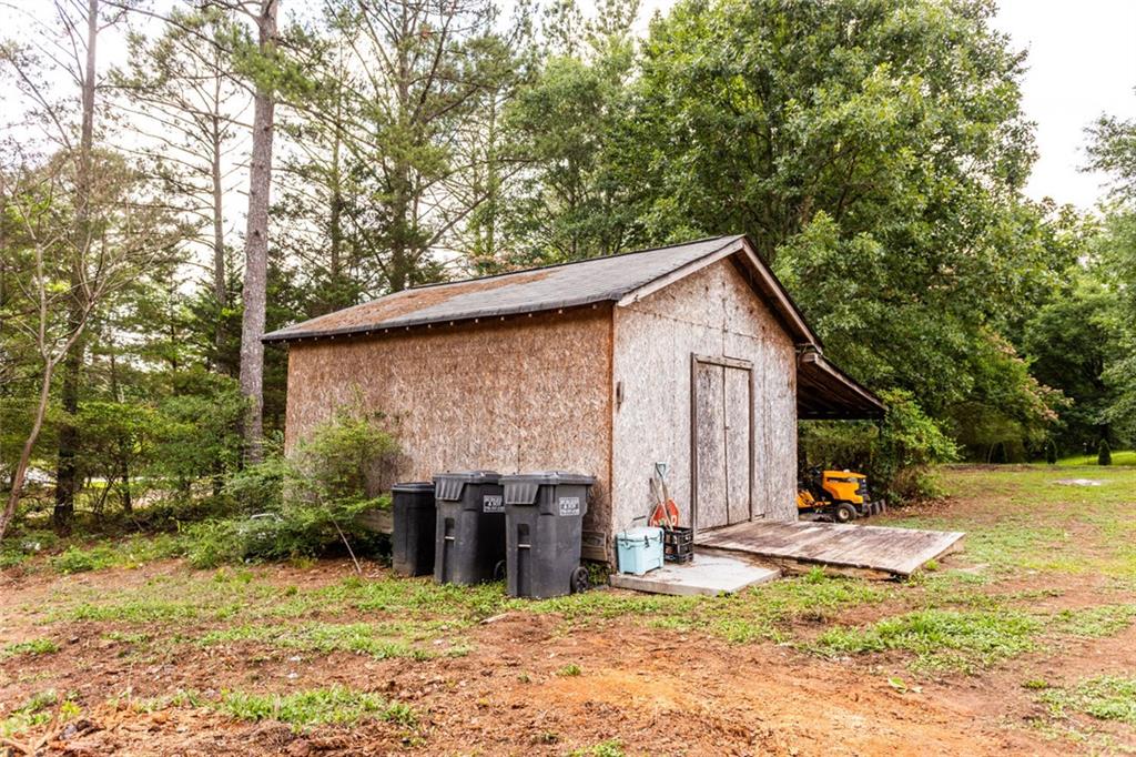 2076 Gleaton Road Northeast Conyers, GA 30013 - Photo 32 of 33