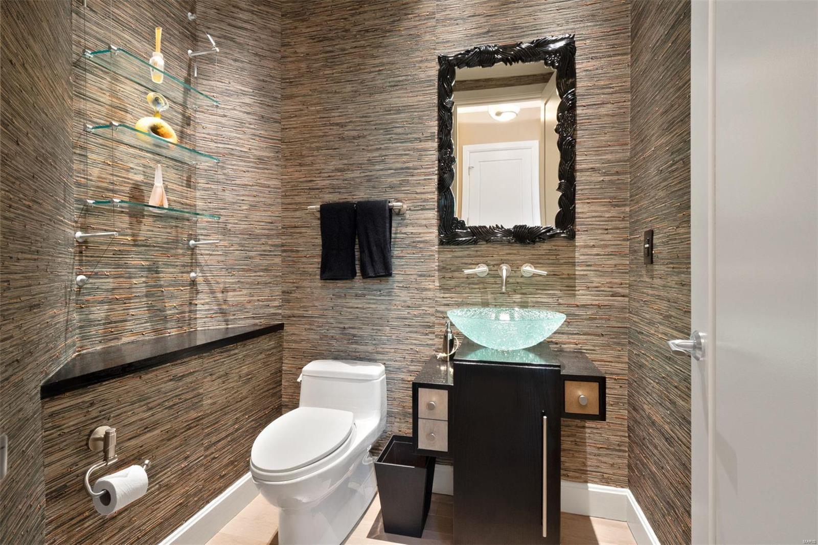 1 West Windrush Creek Road St. Louis, MO 63141 - Photo 25 of 46 Gallery Image 25